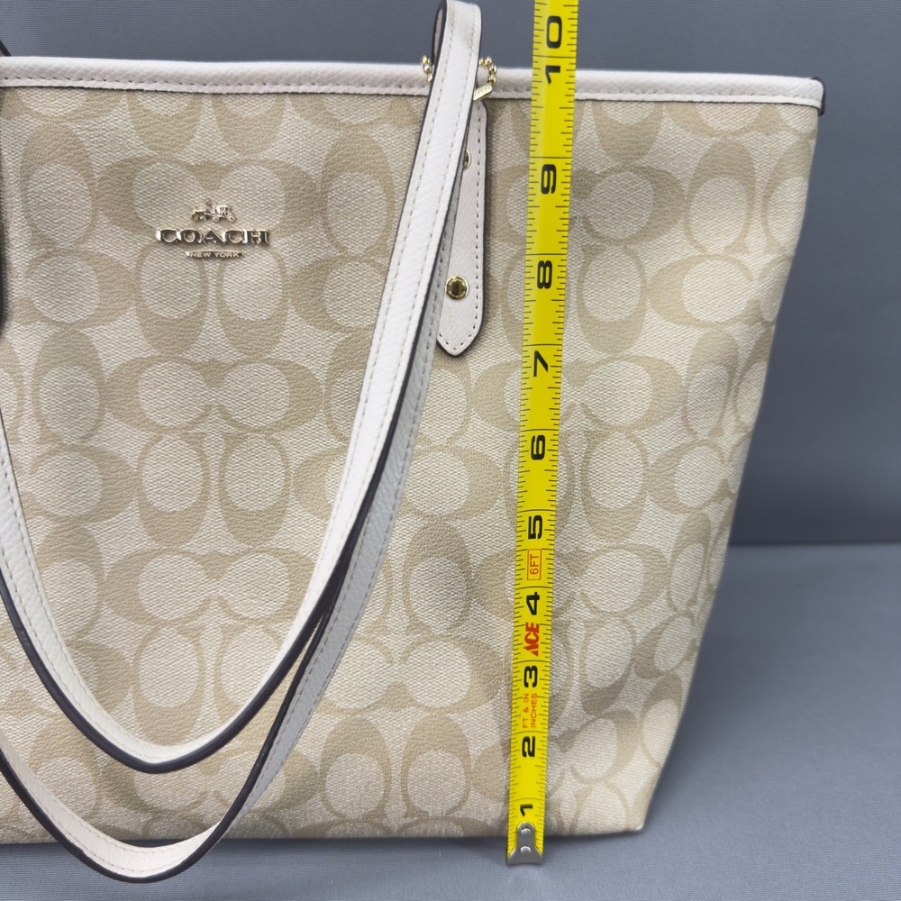 Coach City Tote Signature Canvas Light Khaki Chalk Gold Hardware - Picture 12 of 15